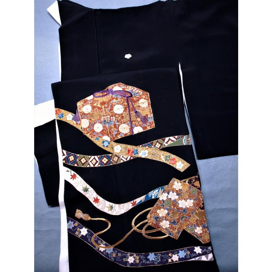 着物 黒留袖 作家物 正絹 キメ糸あり 黒留袖 本場加賀友禅染 登恵弌 垣根に花 作家物 落款入 正絹