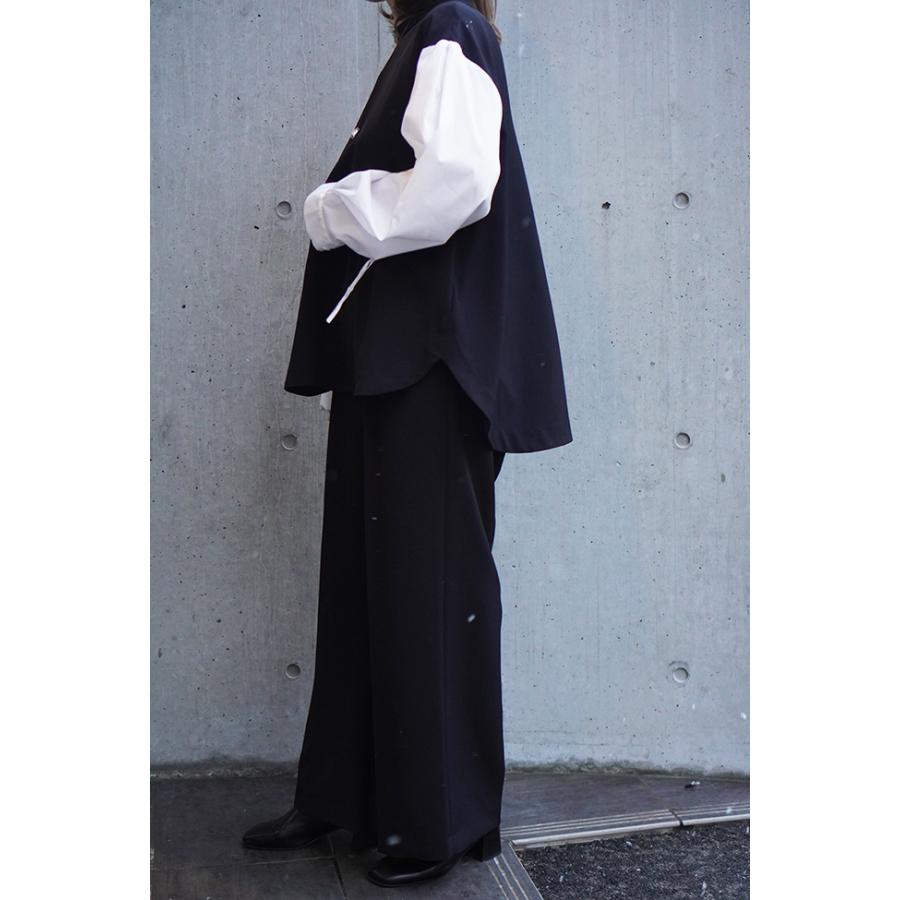 CHIGNON（シニヨン） 30%OFF CHIGNON シャーリングデザインブラウス