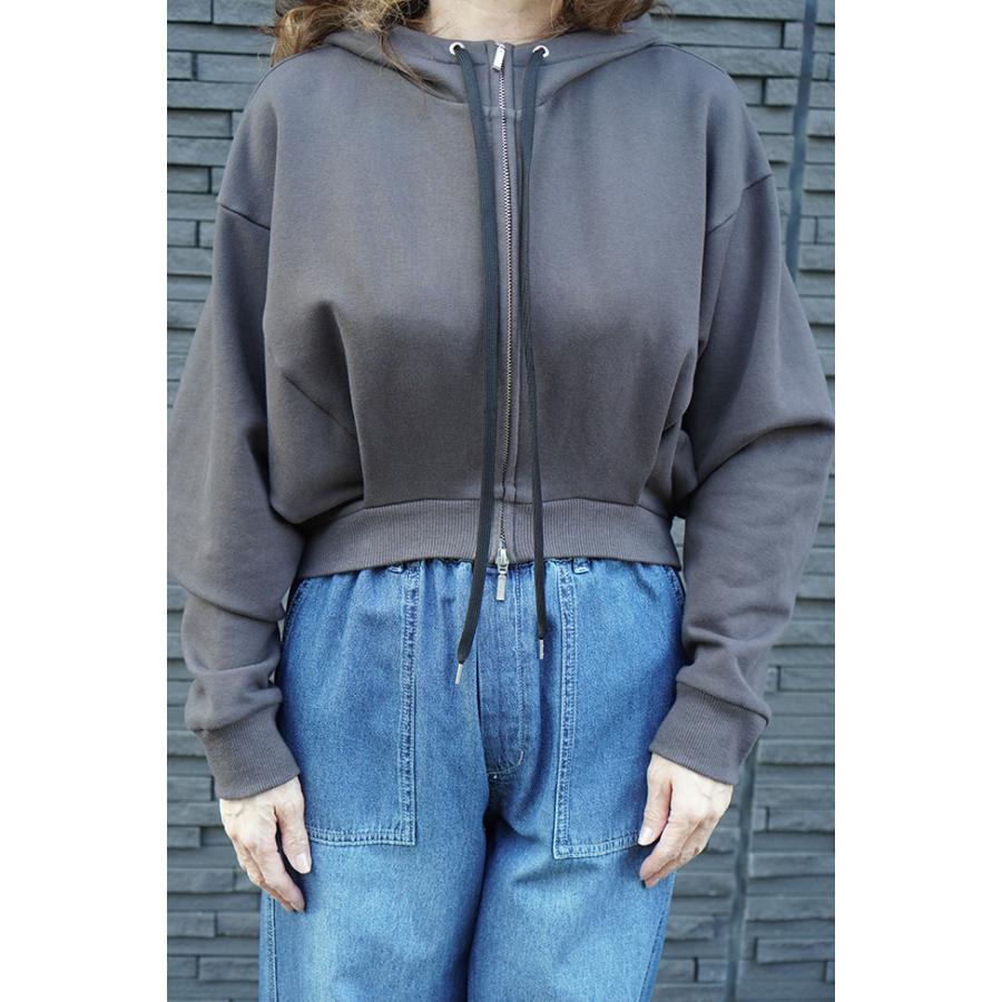 大人気作家さま　ドルマンショートパーカー　トープ 大人気作家さま ドルマンショートパーカー トープ - メルカリ