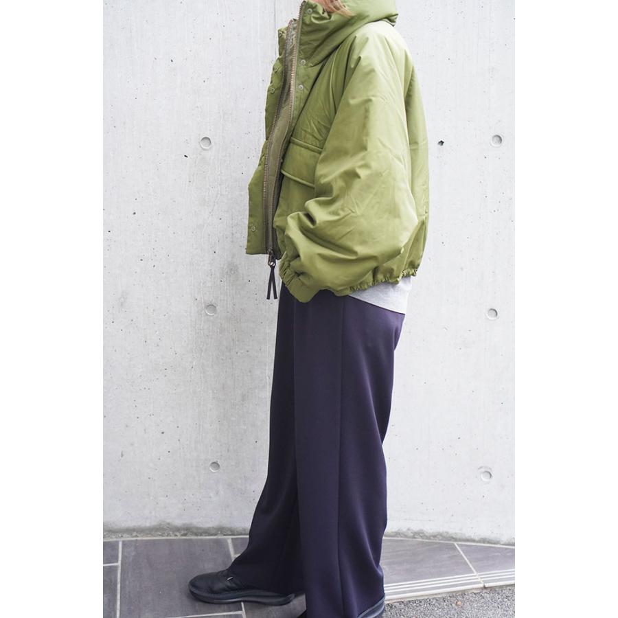 PASSIONE（パシオーネ） リバーシブル ショート丈中綿ブルゾン