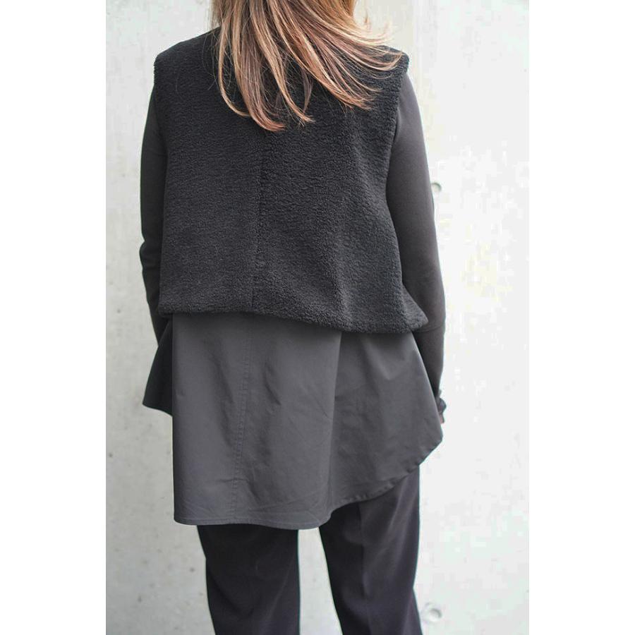 DigniteCollier ディニテコリエ ボア切り替えジレ レディースボアベスト 秋冬ベスト ブラック グレー アイボリー ブラウン 80256393 | Dignite collier | 02