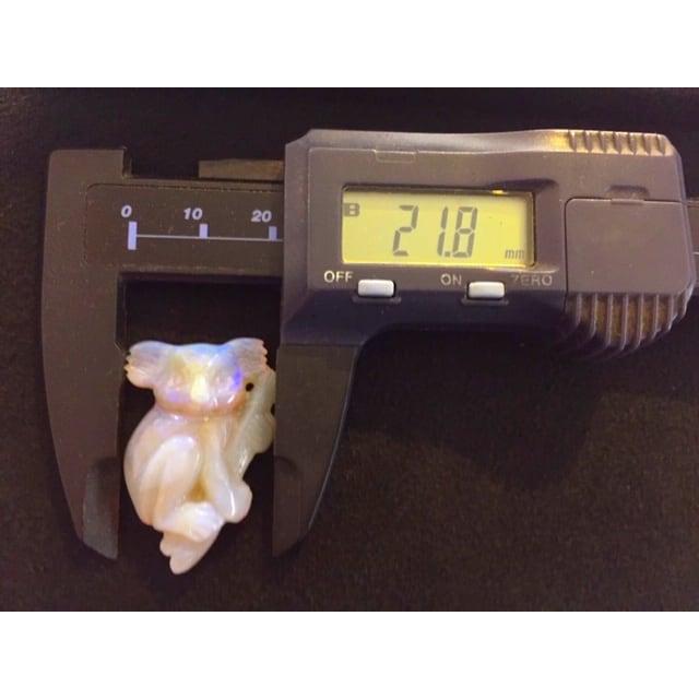 オパール コアラ彫刻 ルース 大粒28.6ct オーストラリア産 カービング 