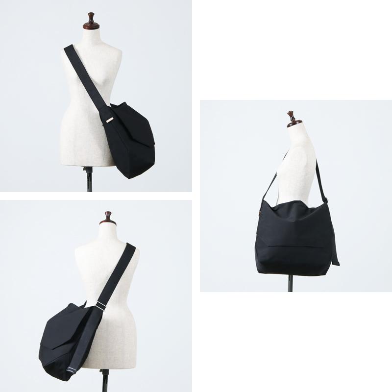 Hender Scheme (エンダースキーマ) flap shoulder big Hender Scheme (エンダースキーマ) flap shoulder big