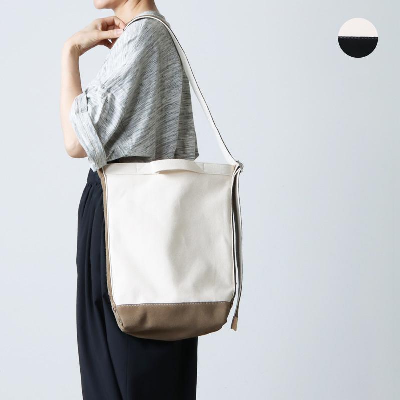 Hender Scheme (エンダースキーマ) campus suede shoulder small  