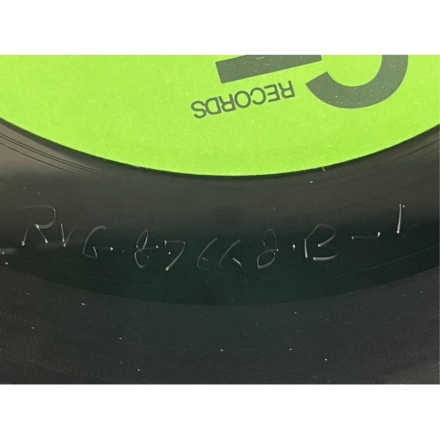 SR3322 VAN GELDER刻印/RVG手書きあり FREDDIE HUBBARD FIRST LIGHT 洗浄済 LP |  | 07