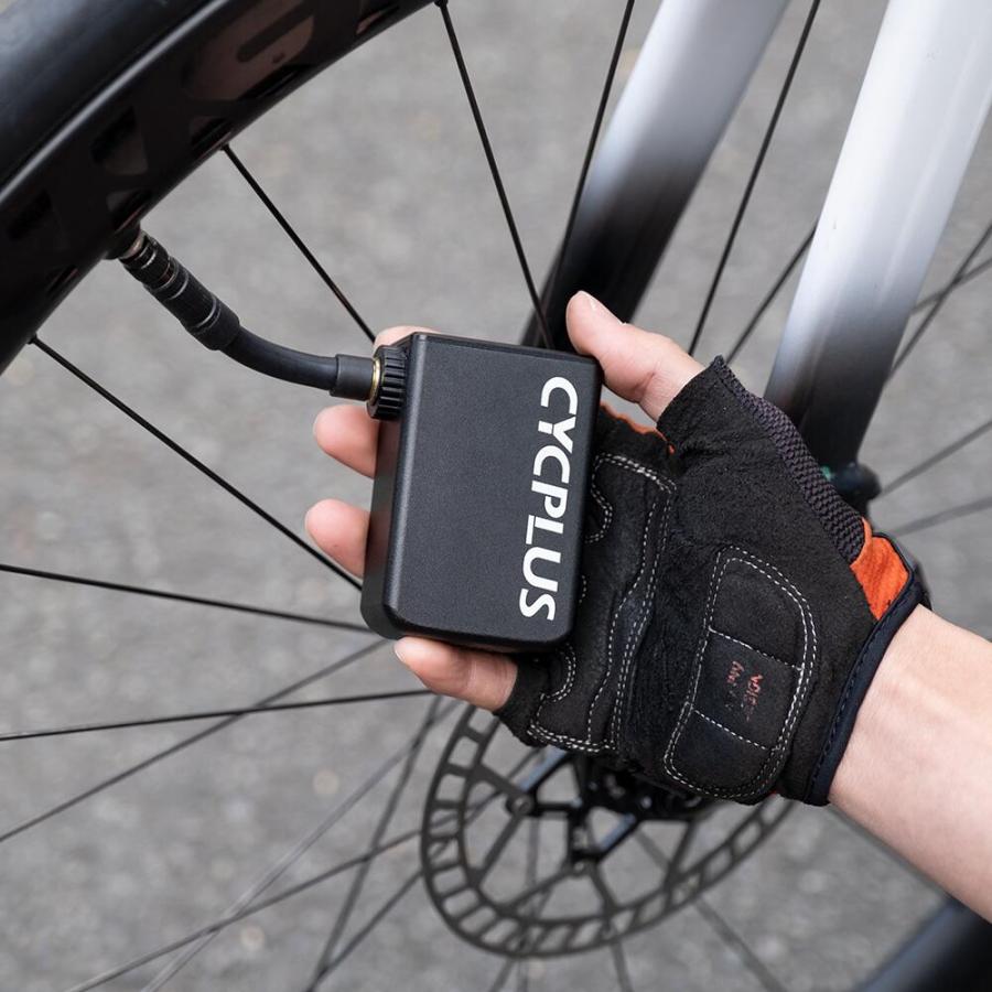CYCPLUS AS2 Pro Max 最大空気圧 8.4kgf/cm2 8.4bar 120PSI 空気入れ