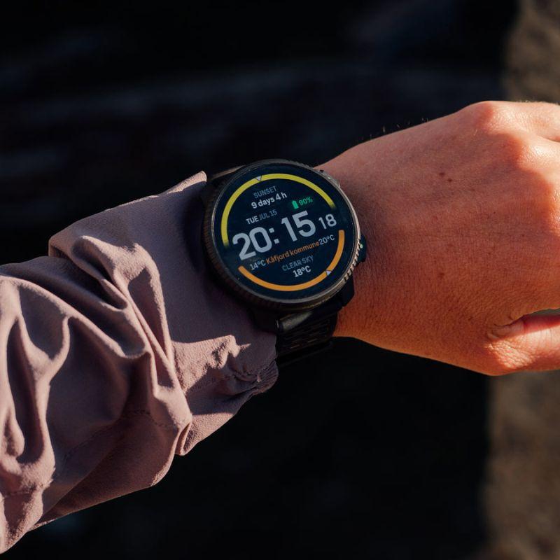 液晶保護フィルム付 SUUNTO スント VERTICAL 2 Black スント ヴァーティカル 2 ブラック 国内正規品 SS051204000 日本全国送料・代引手数料無料の画像