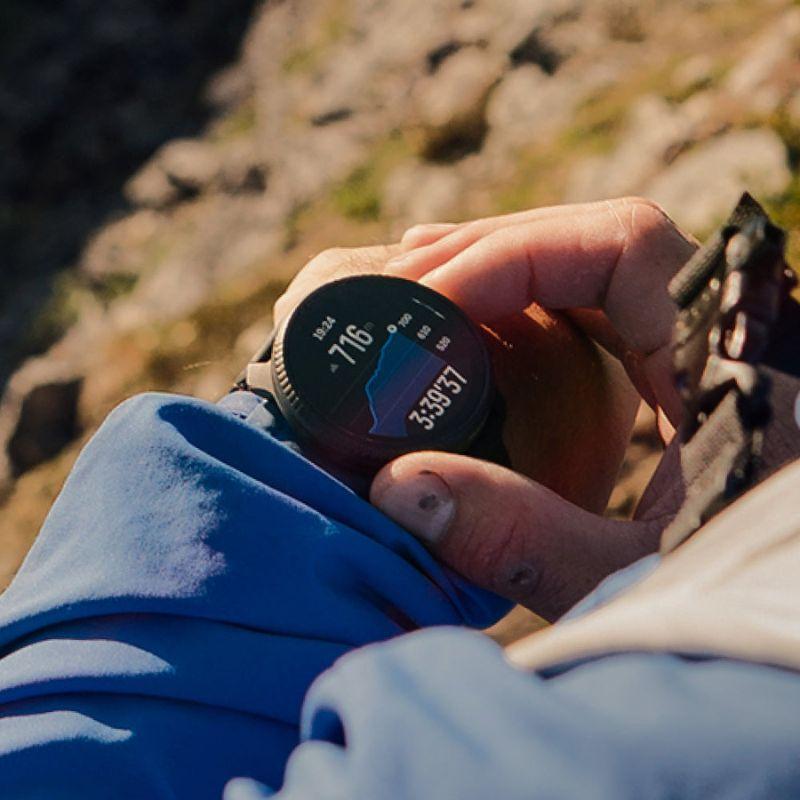 液晶保護フィルム付 SUUNTO スント VERTICAL 2 TITANIUM Sage スント ヴァーティカル 2 チタニウム セージ 国内正規品 SS051209000 送料・代引手数料無料の画像
