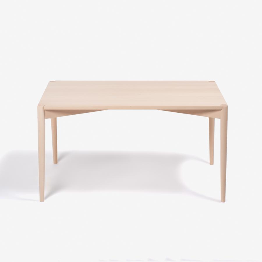 大塚家具 秋田木工 ダイニングテーブル 幅135cm リュッケ ブナ材 大塚家具 秋田木工 ダイニングテーブル 幅135cm リュッケ ブナ材