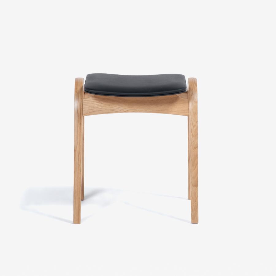 大塚家具 秋田木工 スツール No.202 ナラ材ホワイトオーク色 張地PVC