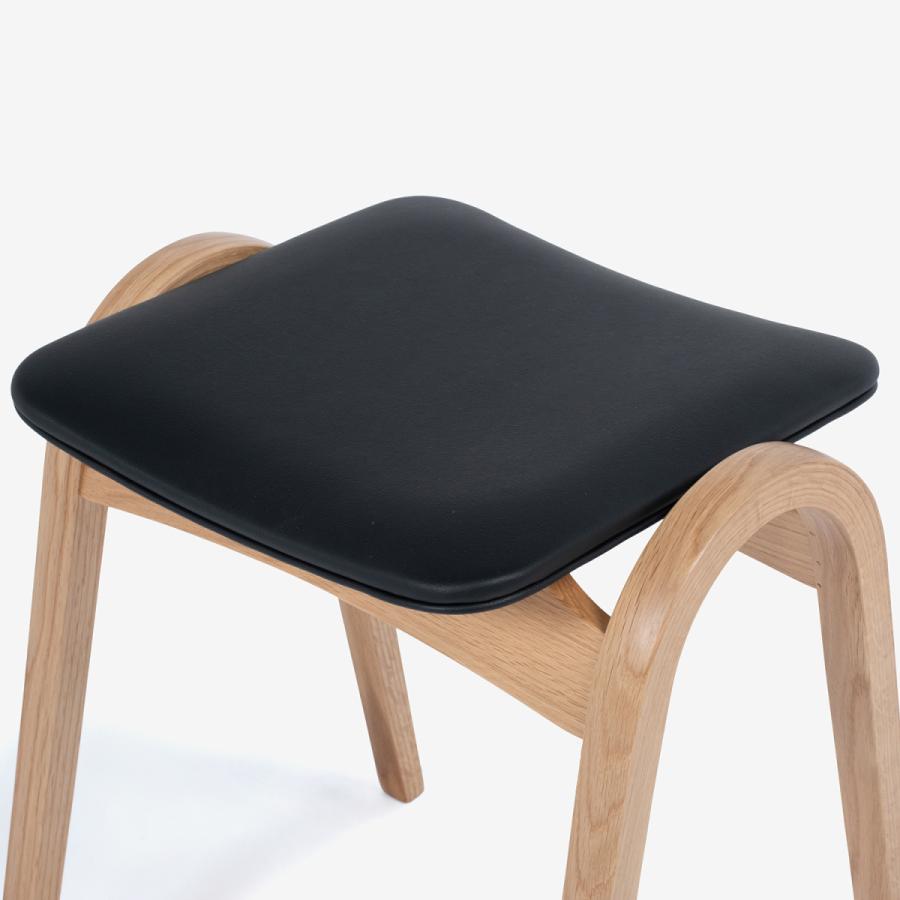 大塚家具 秋田木工 スツール No.202 ナラ材ホワイトオーク色 張地PVC