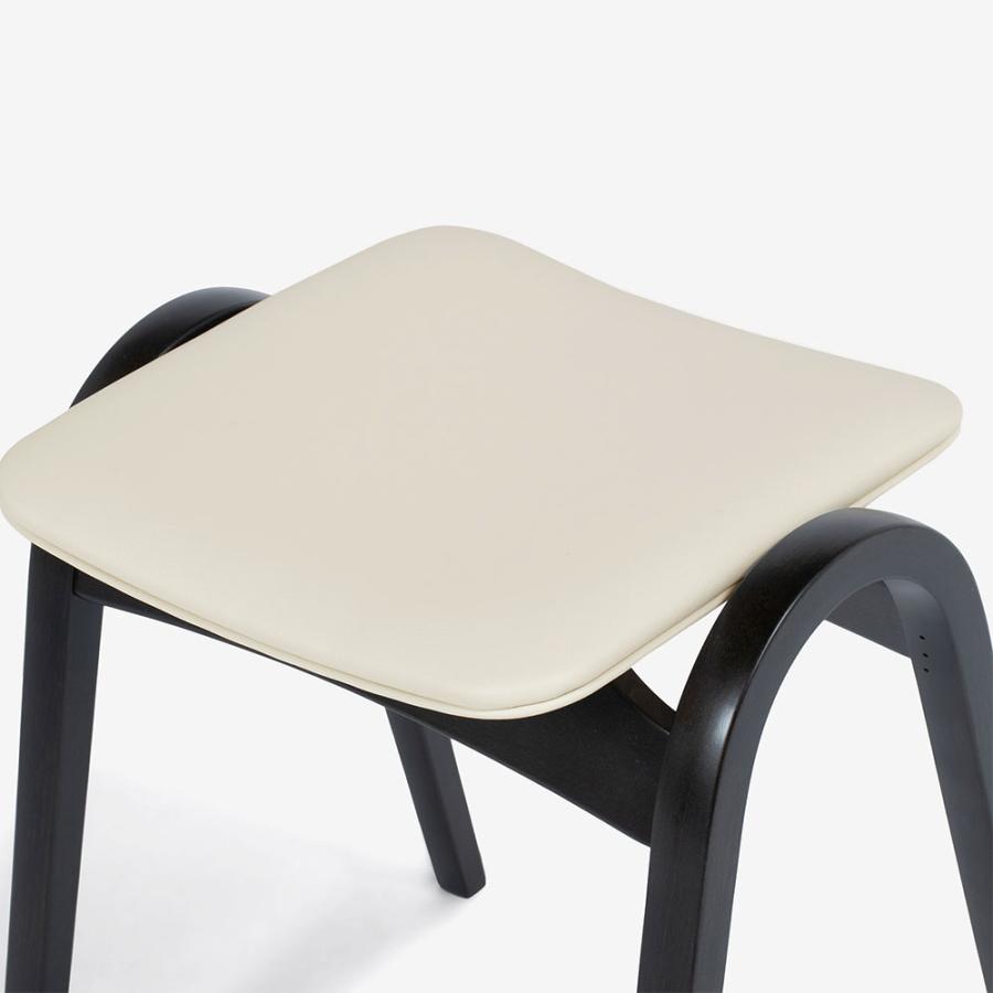 大塚家具 秋田木工 スツール No.202 ブナ材DB色 張地PVC BE色 宅配便可