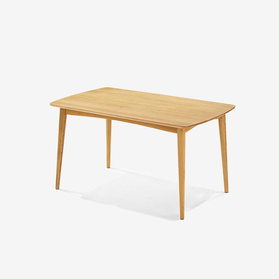 ダイニングテーブル　シネマ3　幅135cm　レッドオーク材ホワイトオーク色　大塚家具（IDC OTSUKA）
