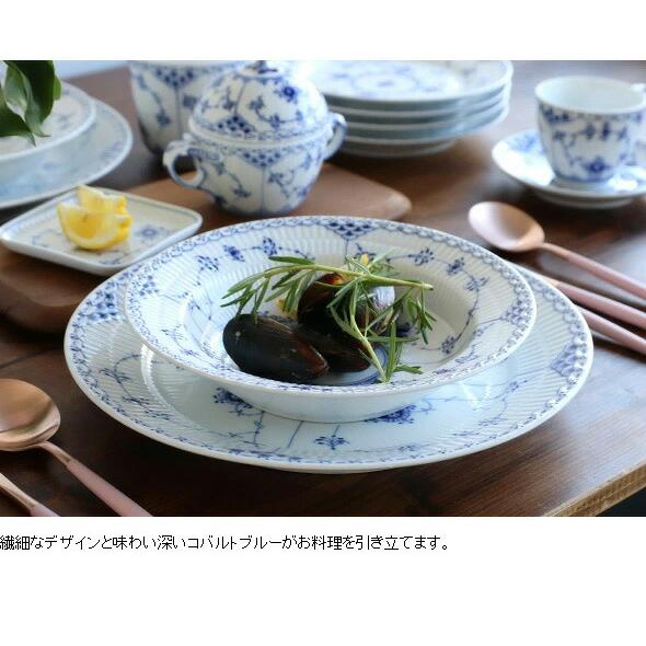 ロイヤルコペンハーゲンハーフレースピクルスディッシュ