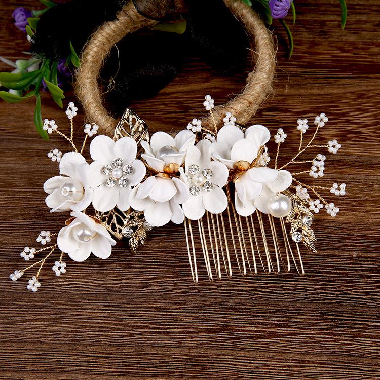 70円off 留袖 髪飾り パール 結婚式 花 50代 母親 和装 着物 黒留袖 髪飾り かんざし20代 40代 30代 簪 留袖髪飾り 髪留め 60代 髪飾り 爆買 |  | 01