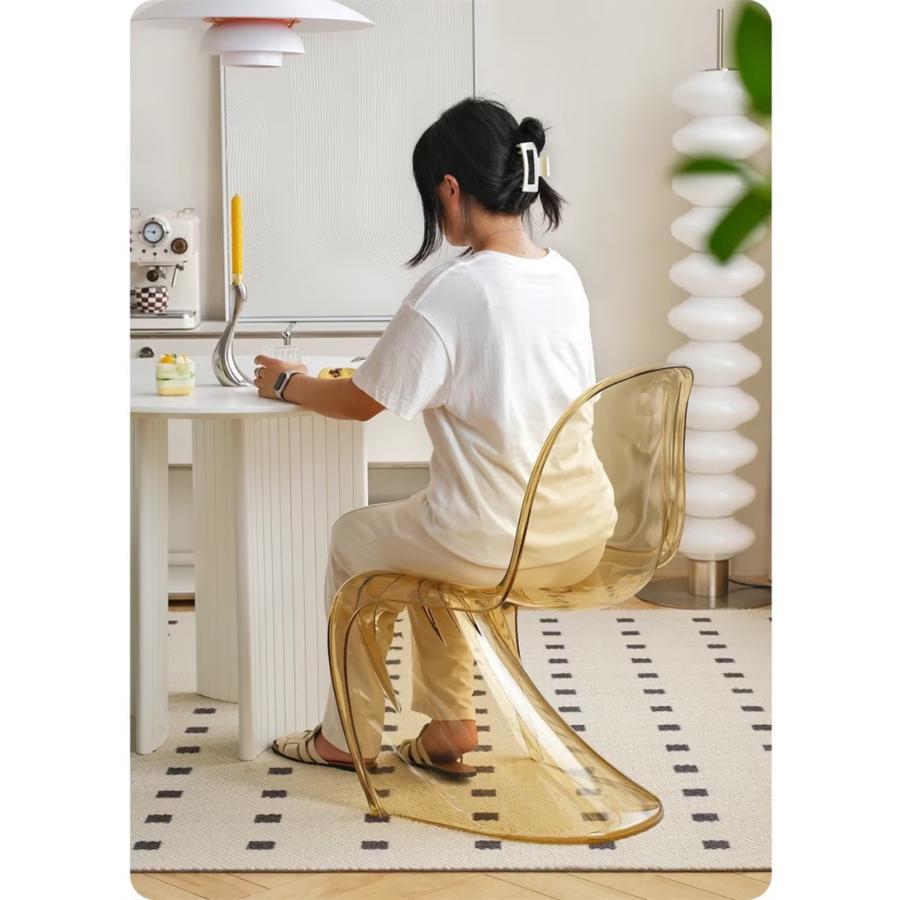 ダイニングチェア 透明チェア デザイナーズチェア S字型の椅子