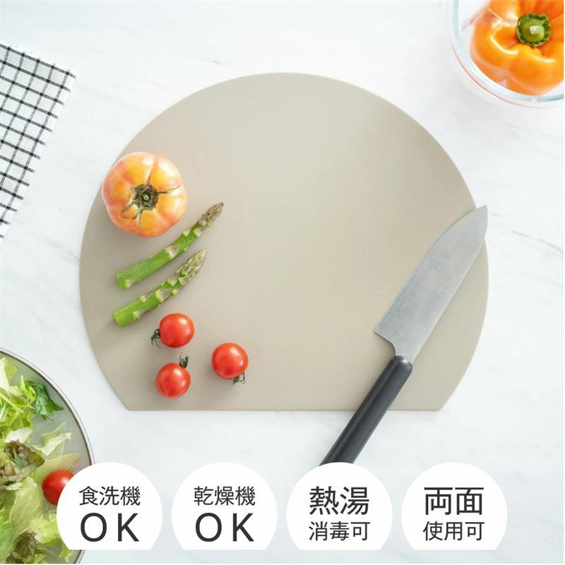 まな板 丸いまな板 D型 黒いまな板 ブラック 抗菌 ゴム エラストマー 円形 丸型 食洗機対応 耐熱 カッティングボード ノンスリップ アイメディア抗菌 耐熱 | ブランド登録なし | 01