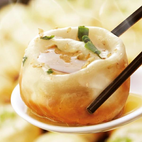 焼き小籠包と胡椒餅 横浜中華街で行列ができる王府井ショーロンポー ギフトセット(2種類17個)冷凍食品 生煎包 胡椒餅 お取り寄せグルメ 送料無料 電子レンジ用 |  | 02