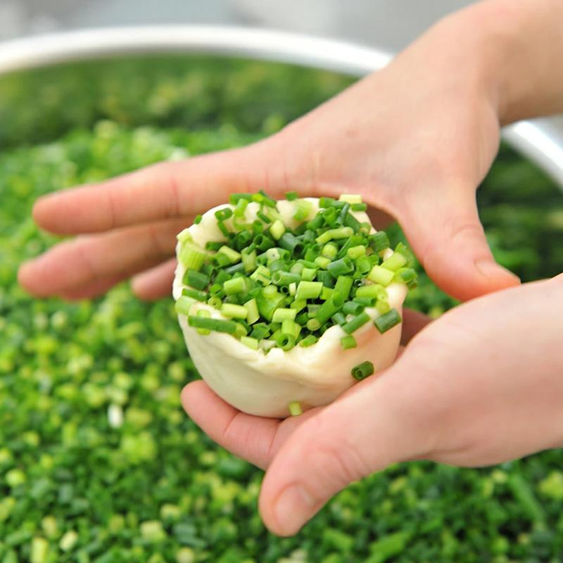 焼き小籠包と胡椒餅 横浜中華街で行列ができる王府井ショーロンポー ギフトセット(2種類17個)冷凍食品 生煎包 胡椒餅 お取り寄せグルメ 送料無料 電子レンジ用 |  | 06