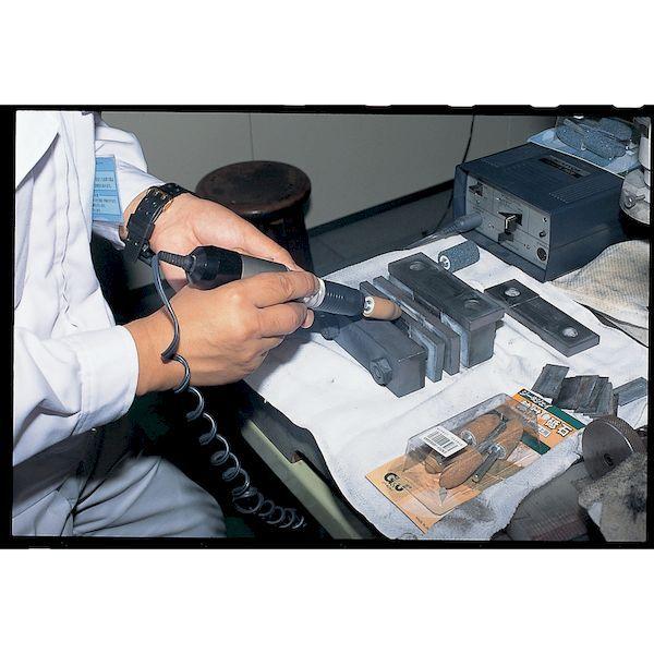 あすつく対応 「直送」 トラスコ TRUSCO MO-001P 軸付砥石ＷＡ 円筒型 Φ３Ｘ幅１０Ｘ軸３ ＃８０ １０本入 MO001P 126-6411 |  | 01