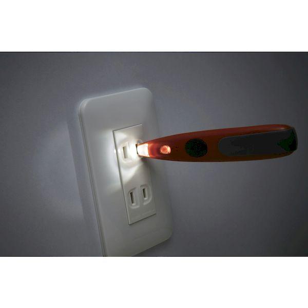 あすつく対応 「直送」 長谷川電機工業 HTE610L 交流用低圧検電器 469-5569 |  | 01