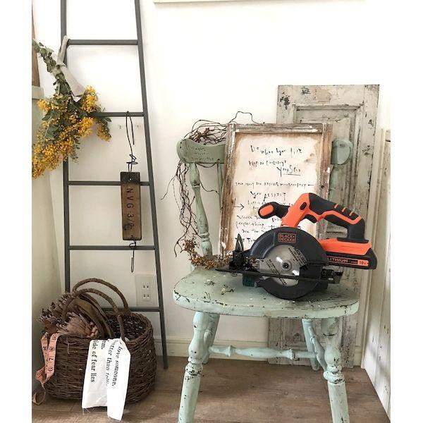 直送 代引不可・他メーカー同梱不可 ブラック＆デッカー BLACK&DECKER 4536178810968 B＆D 18V コードレス丸のこ本体 B |  | 04