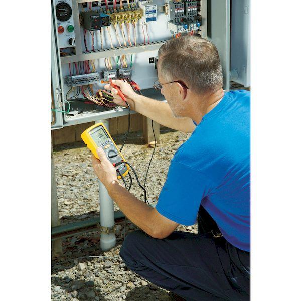 あすつく対応 「直送」 ＦＬＵＫＥ 1587FC デジタル・マルチメーター付絶縁抵抗計 1587FC | ブランド登録なし | 01
