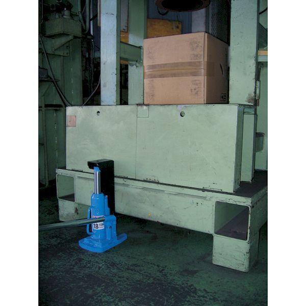 あすつく対応 「直送」 【個数：1個】マサダ製作所 MASADA MHC-1.8V-2 爪付オイル １．８ＴＯＮ MHC1.8V2 |  | 02