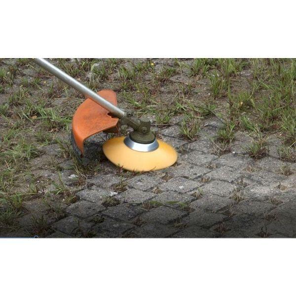 あすつく対応 「直送」 ＬＥＳＳＭＡＮＮ 425001JP 刈払機専用ブラシ　Φ１６０　ＰＢＴファイバー樹脂　線径２．５ | ブランド登録なし | 02