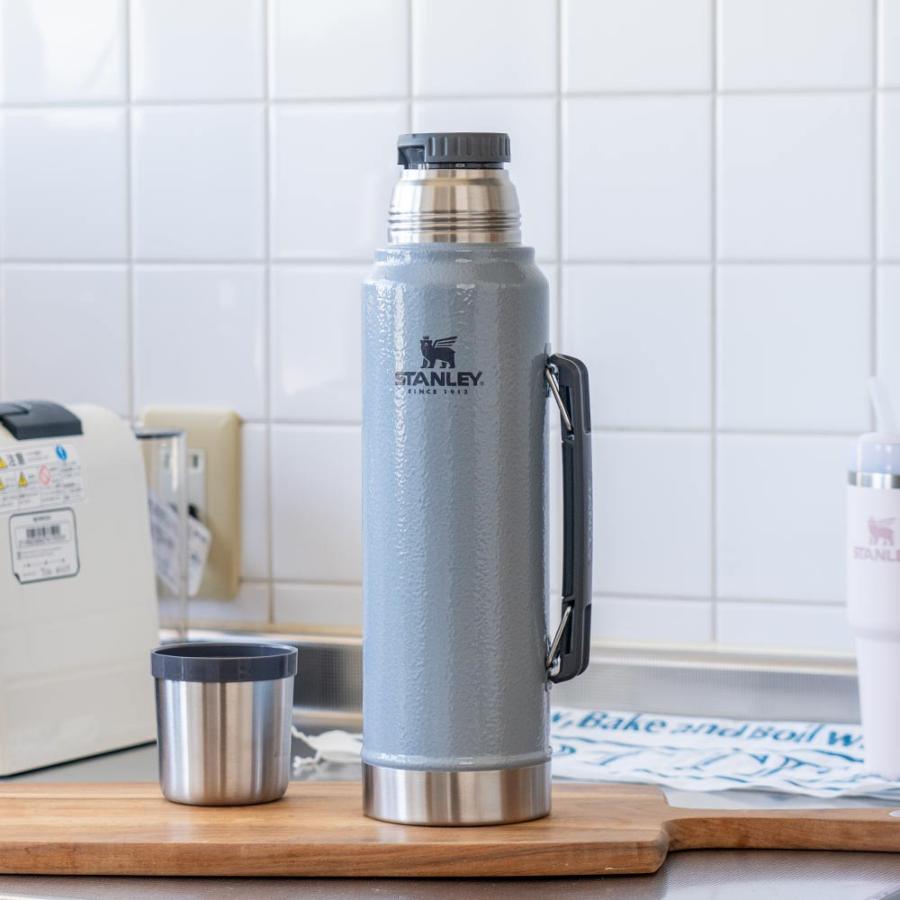 中古　STANLEY（スタンレー）の真空断熱ボトル1.9L スタンレー STANLEY 水筒 1.9L 大容量 真空断熱ボトル 保温保冷 - メルカリ
