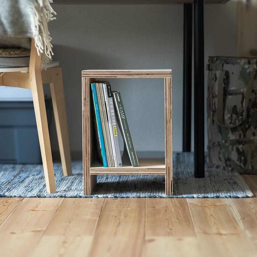 図工室の椅子 スツール stool ベンチ 木製 収納 工作 雑誌 踏み台