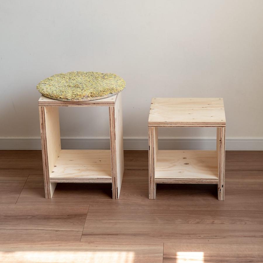 図工室の椅子 スツール stool ベンチ 木製 収納 工作 雑誌 踏み台
