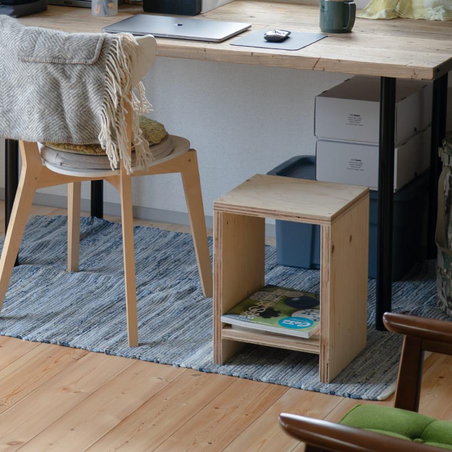 図工の椅子　図工室　椅子　木製スツール 椅子 サイドテーブ　踏み台 図工室の椅子 スツール stool ベンチ 木製 収納 工作 雑誌 踏み台