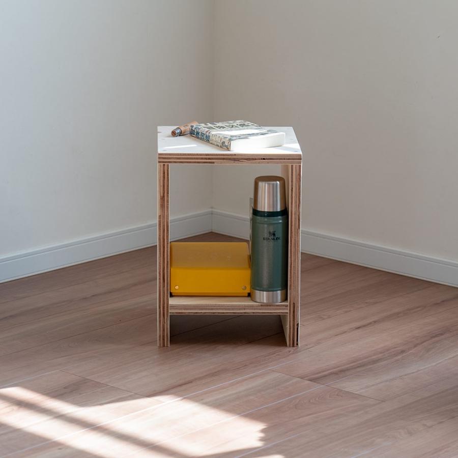 図工室の椅子 スツール stool ベンチ 木製 収納 工作 雑誌 踏み台