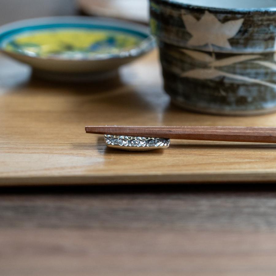 炭谷三郎商店 博鳳堂 お箸置き 吉祥紋様 錫 七宝 亀甲 : イエノLabo
