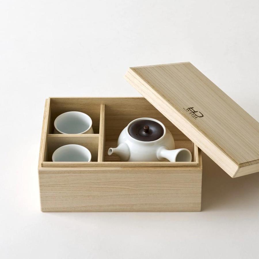 WDH 茶器セット 急須 湯呑2個入り 桐箱入り 錆釉 日本製 贈答 工芸