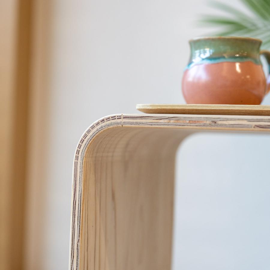 角がなく、ゆるやか曲線のR型シェルフ オープンシェルフ キューブ