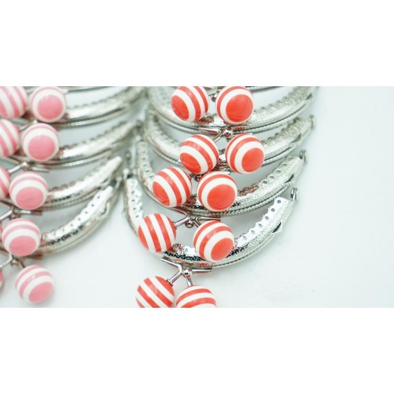 0509 がま口 口金 ハンドメイド 手芸 金属 パーツ 大玉 ガラス ストライプ レッド ピンク 幅約8.5cm 10個セット 資材 手作り 材料 作製 丸形 裁縫 ガラス |  | 02