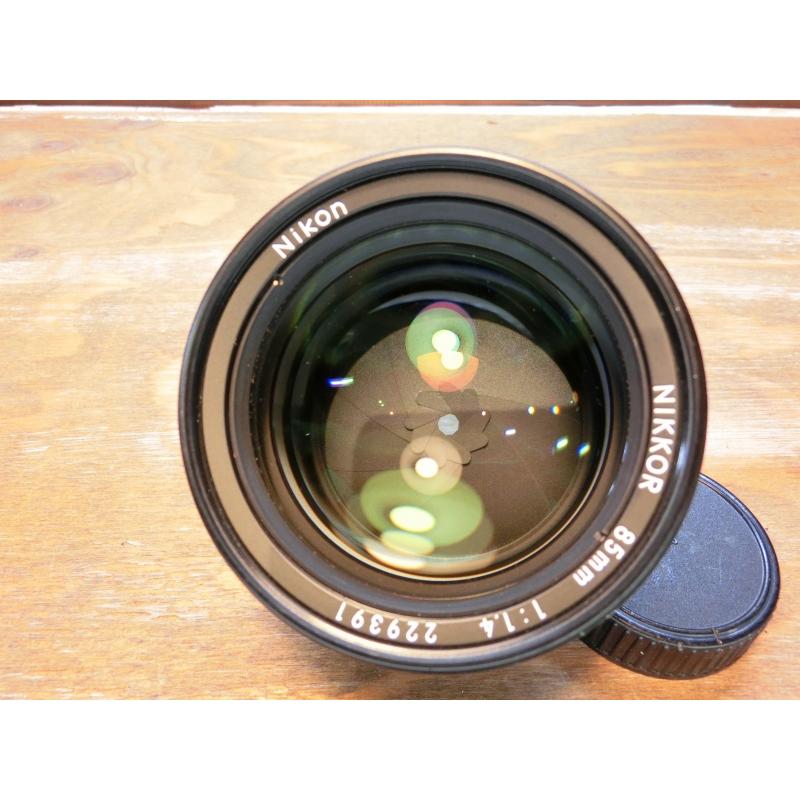 7301 良品 Nikon Ai-s NIKKOR 85mm 1.4 | ニコン | 01