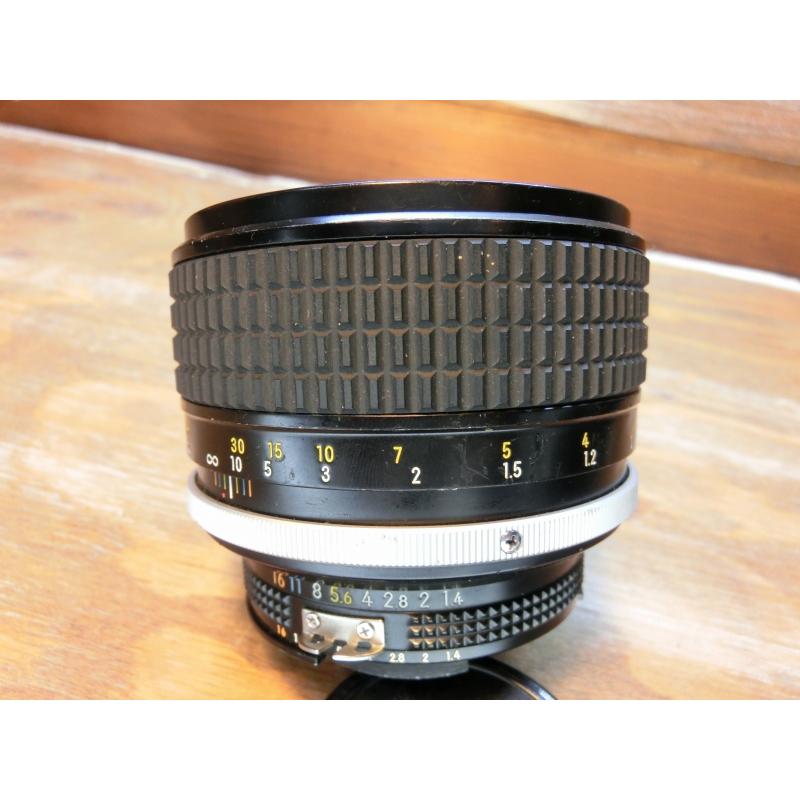 7301 良品 Nikon Ai-s NIKKOR 85mm 1.4 | ニコン | 05