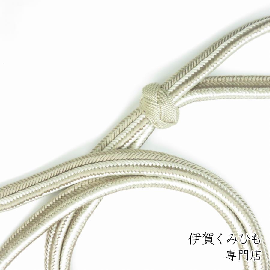 ループタイ ゆるぎ組 小田巻 (練色ねりいろ・白) 紐 組紐 平組 正絹