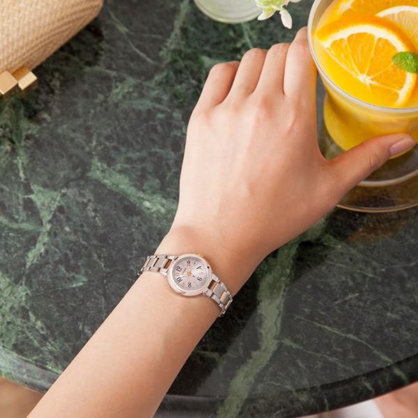 CITIZEN（シチズン） クロスシー ソーラー 電波時計 ハッピーフライト