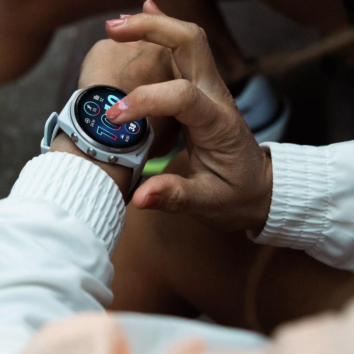 Forerunner ガーミン GARMIN GPSランニングウォッチ 965 【取説 Forerunner ガーミン GARMIN GPSランニングウォッチ 965 【取説