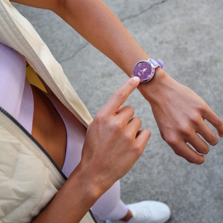 GARMIN スマートウォッチ ガーミン Lily 2 Sport レディース GARMIN スマートウォッチ ガーミン Lily 2 Sport レディース