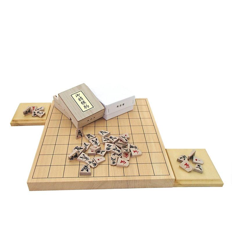 木製将棋セット 芳香と明るい色目の桧 ヒノキ 1寸卓上接合将棋盤と楓漆書き将棋駒 裏赤 に駒台付 激安人気新品 木製将棋セット 芳香と明るい色目の桧 ヒノキ 1寸卓上接合将棋盤と楓漆書き将棋駒 裏赤 に駒台付 激安人気新品