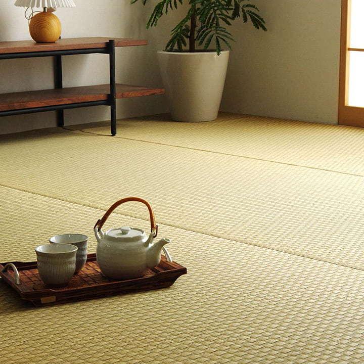 イケヒコ い草カーペット 上敷き 花ござ プレーン 江戸間 6畳 国産