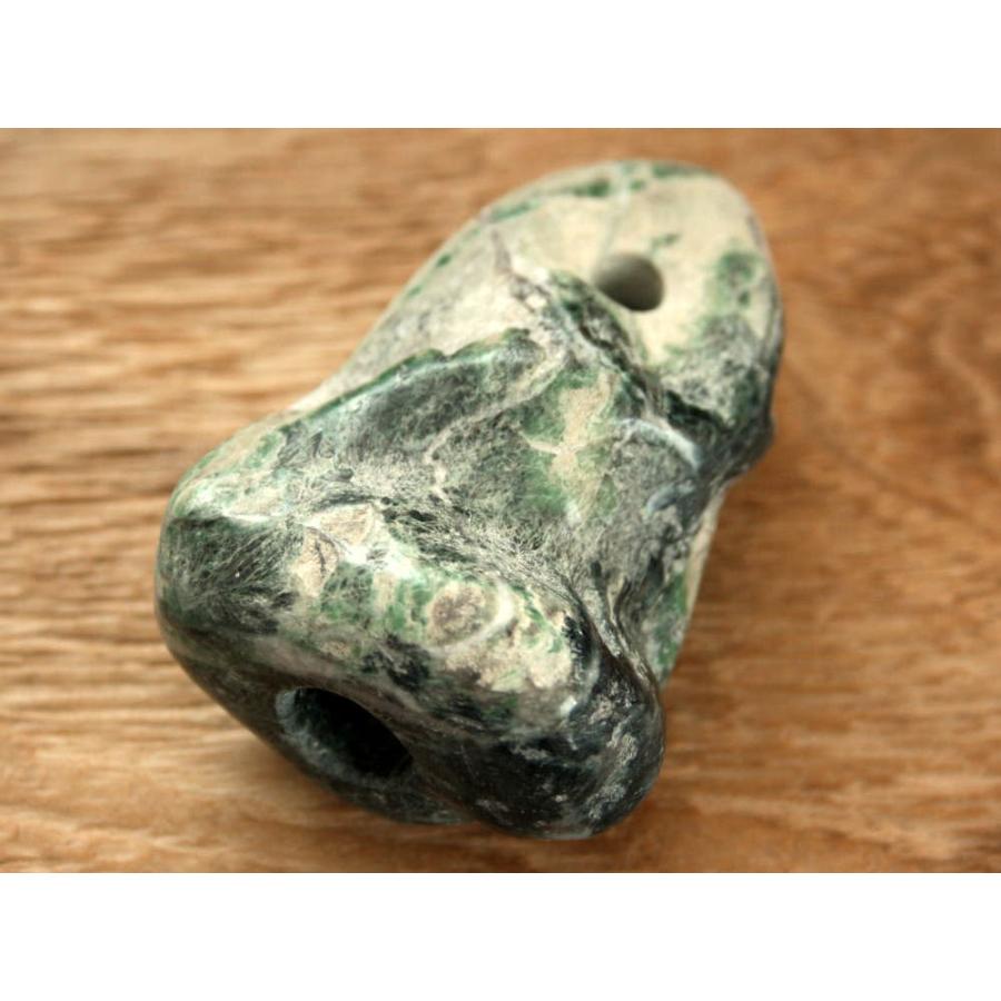 石笛 翡翠　２４０５２６－０７ 糸魚川翡翠石笛 C01396 清山 作 66mm*45mm*27mm 糸魚川産 ひすい 磐