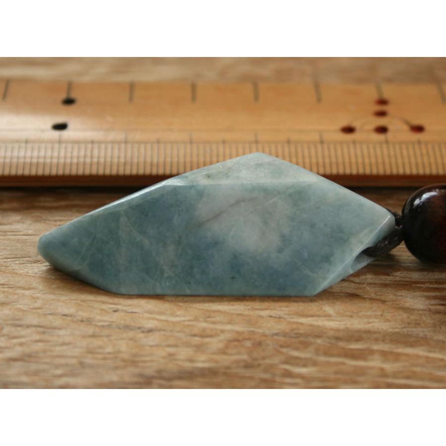 糸魚川青翡翠古代風ペンダント K00499 和工房 作 糸魚川産 青ヒスイ製 