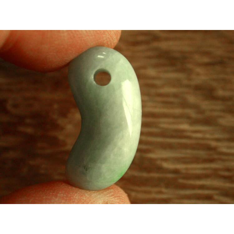 糸魚川翡翠勾玉 M06578 陽春 作 25mm*13mm*10mm 糸魚川産 ひすい 勾玉 