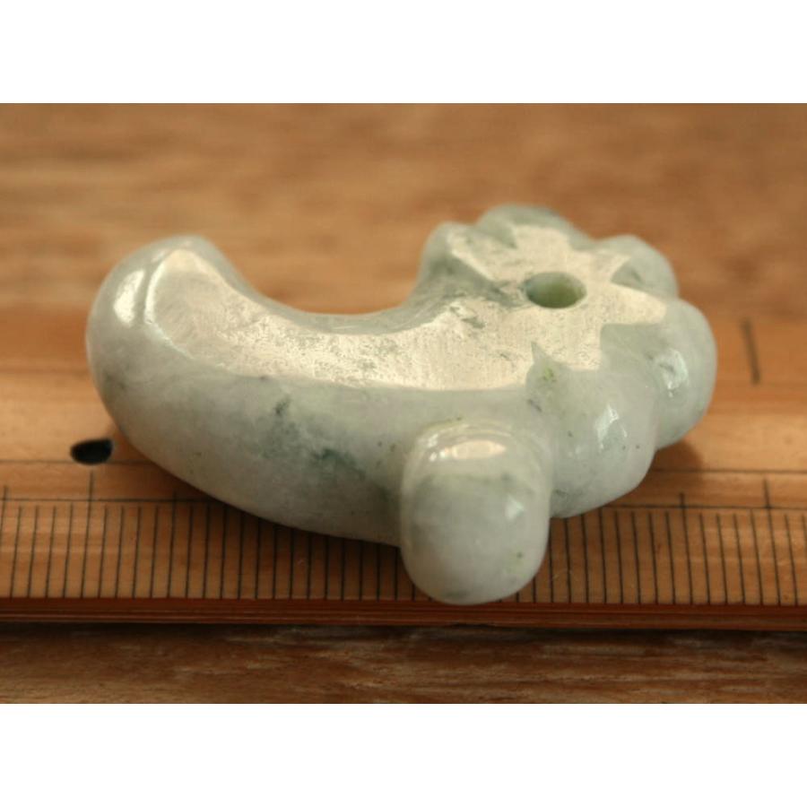 糸魚川翡翠勾玉 M09167 翠雅 作 37mm*29mm*9mm 糸魚川産 ヒスイ製 勾玉